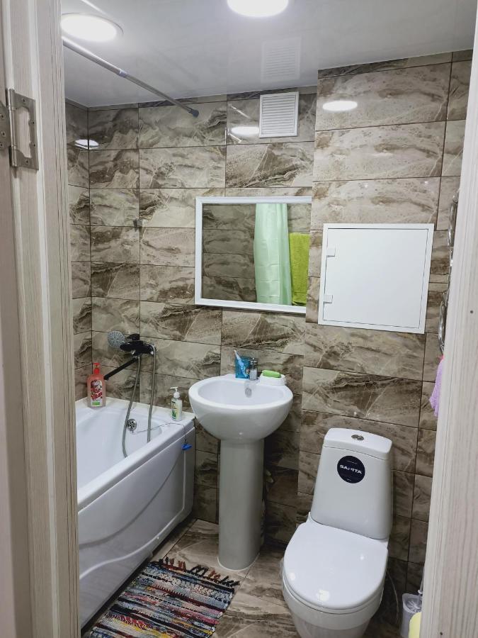 Apartnew In City Centr Ustʼ-Kamenogorsk Exterior foto
